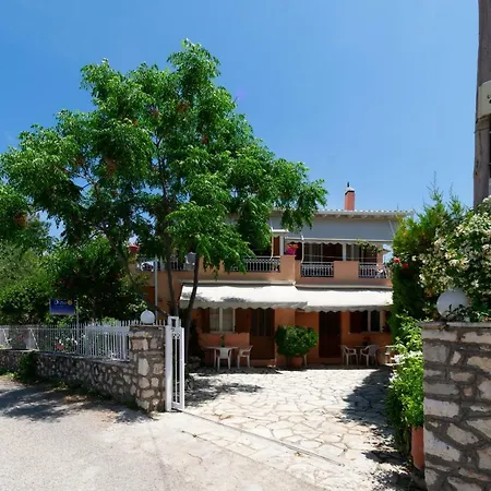Apartmán Dina In